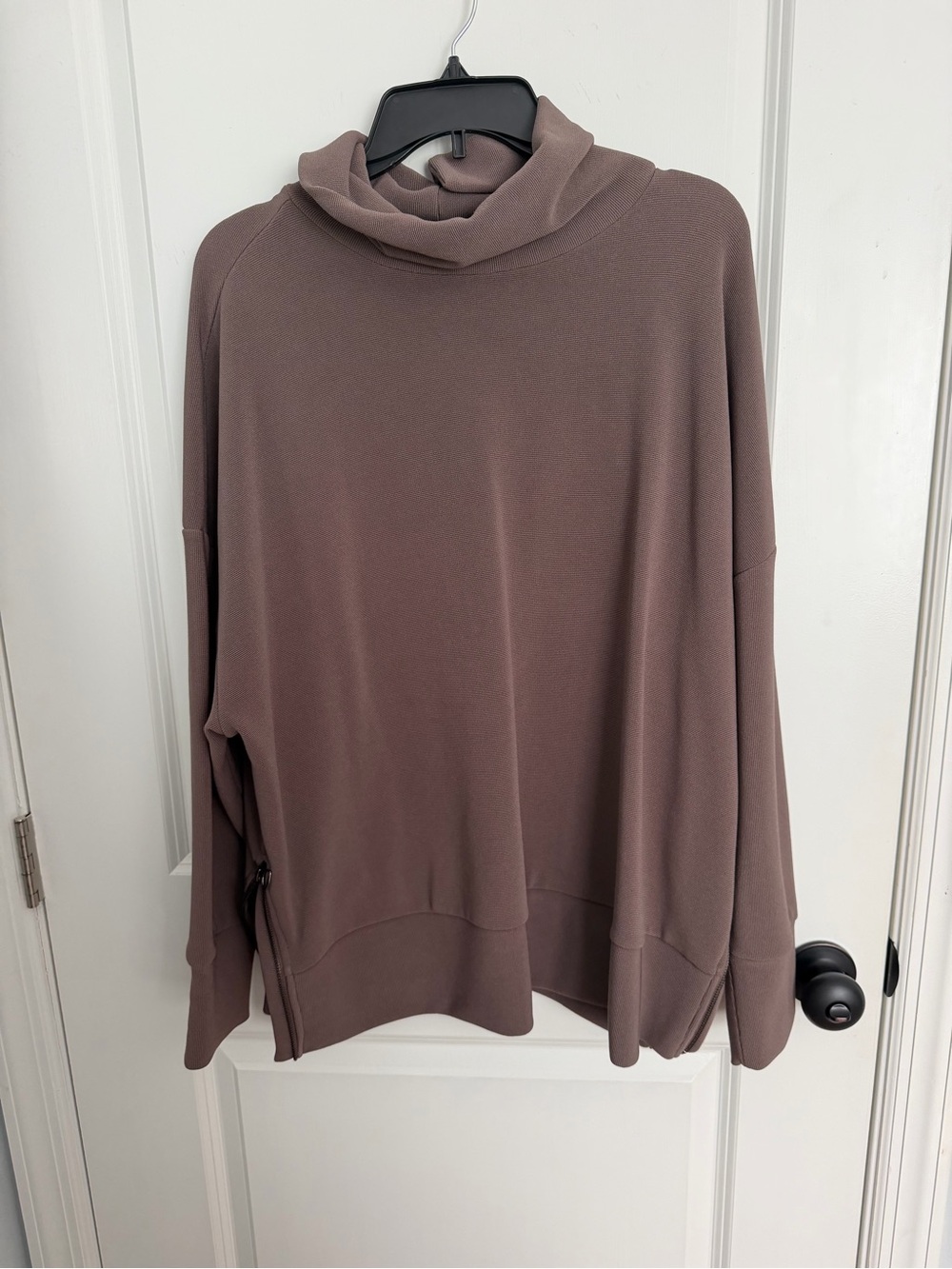Simply Vera Vera Wang Mauve Turtleneck Pullover